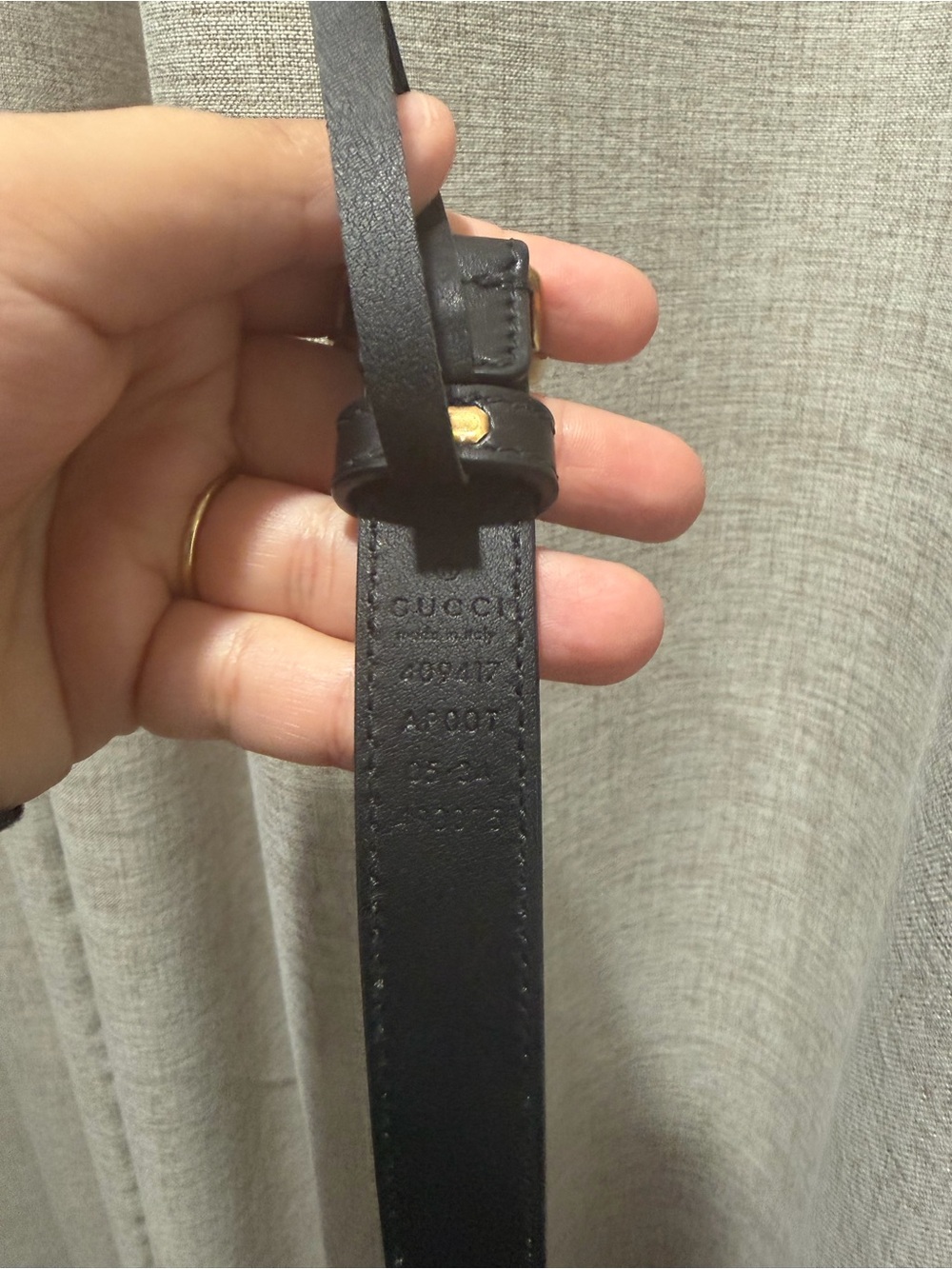 Gucci Black Leather Belt with Gold Double G Hardware - Picture 3 of 3